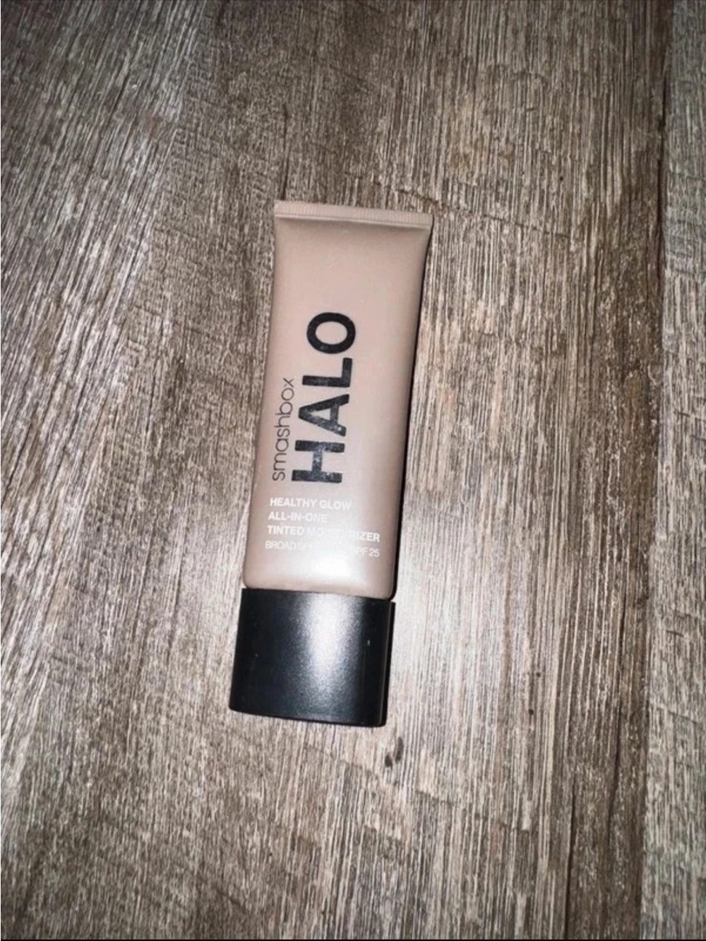 Smashbox Halo Tinted Moisturizer - Cream Beige with Black Cap